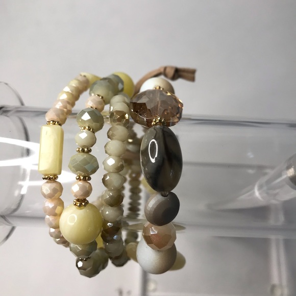 Set of four stretch Bracelets Golden Hues - Picture 4 of 5